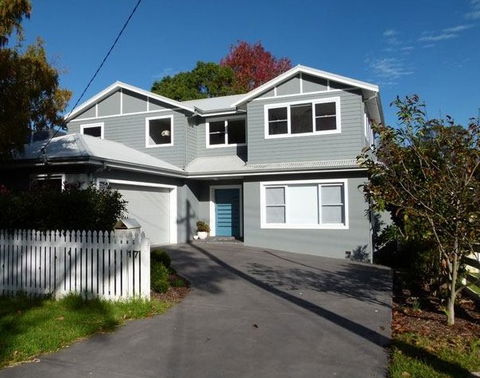 Family Home Designers & Builders - Gold Coast Builders 0