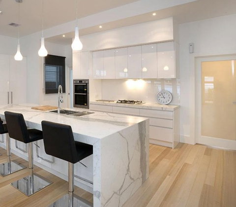 Hille's Home Extensions - Gold Coast Builders 0
