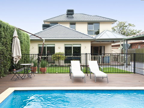 Extensions Unlimited - Gold Coast Builders 2