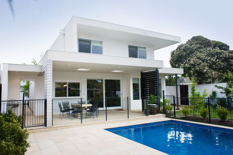 Bray Constructions Pty Ltd - Gold Coast Builders 2