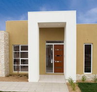 C  J Designer Homes - Gold Coast Builders