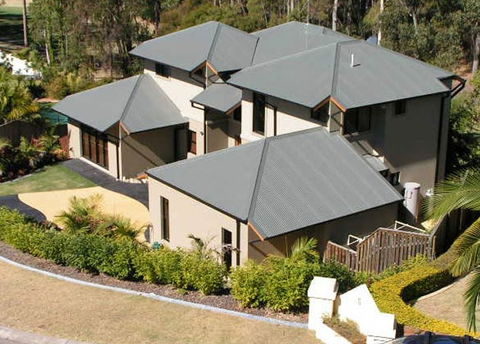J & B Projects - Gold Coast Builders 0